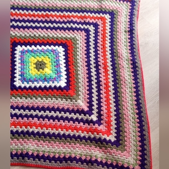 Crochet Afghan Blanket Retro Granny Square Bright Colors Knit Handmade - Picture 2 of 11